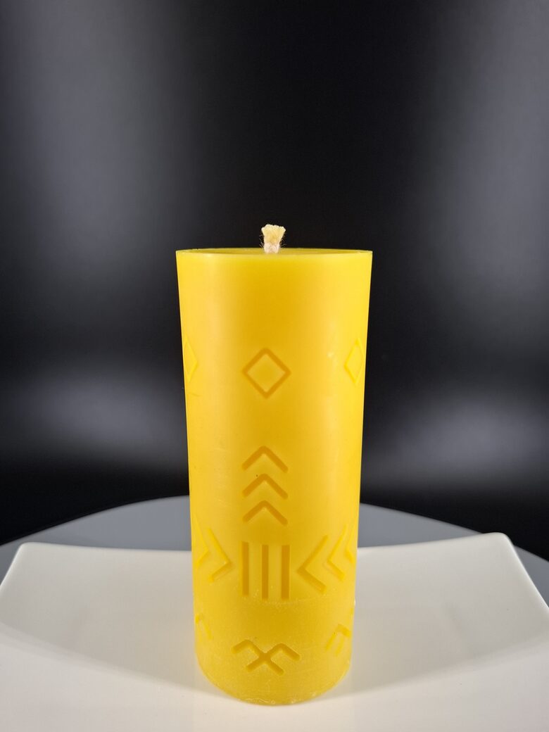 Bagātības bišu vaska svece – Saule, Laima un Jumis (Nr:115)